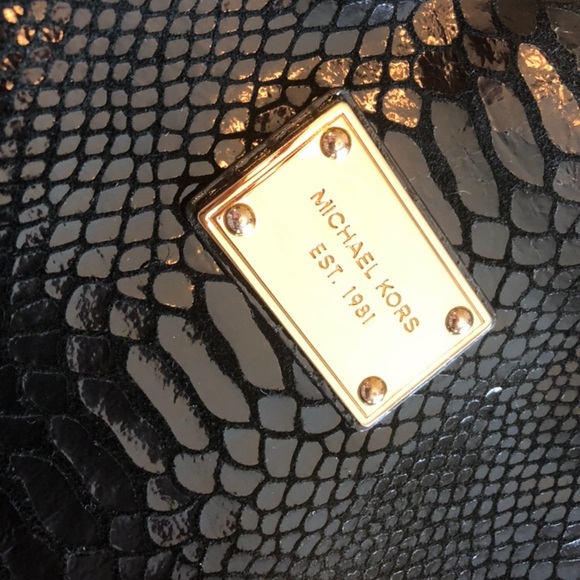 Michael Kors Handbags - Michael Kors black faux snake skin computer bag